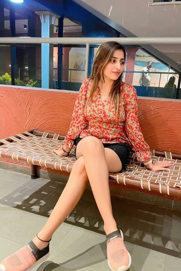 Anvi – Air Hostess escort in Saket