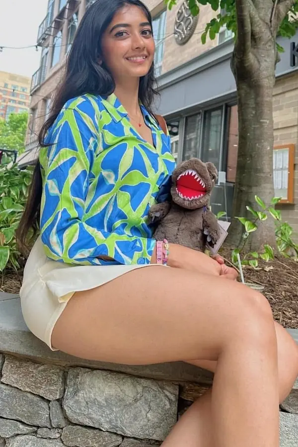 escort girl in Dwarka
