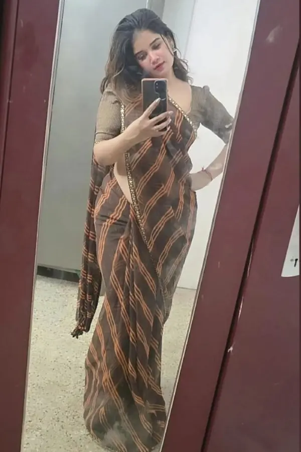 escort service in Saket – Ishika Gupta