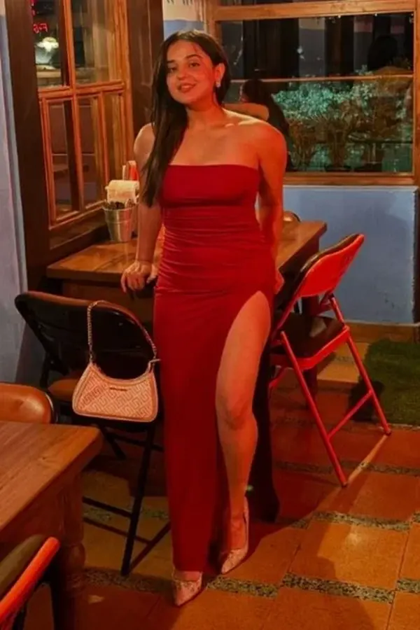 Ginni – Dwarka call girl